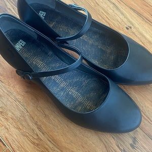 Camper black heel shoes